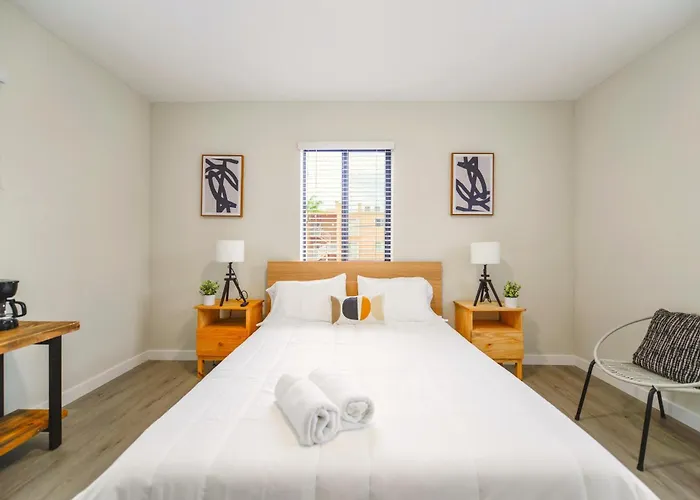 Chic Miami Escape In Prime Location