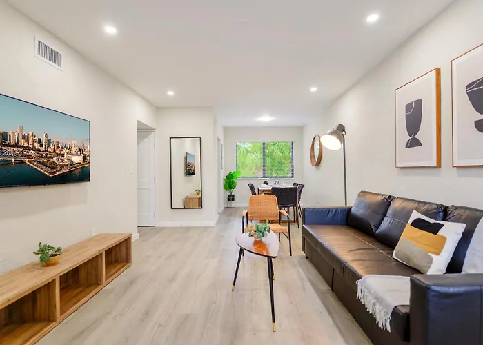 Chic Miami Escape In Prime Location